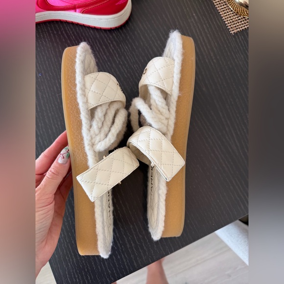 Chanel leather and rope sandals - Picture 10 of 10